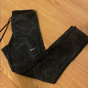 Nike dry fit leggings